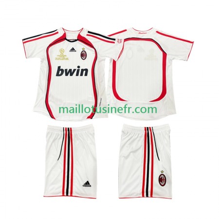 Maillot de Foot AC Milan 2006 2007 Extérieur Retro - Enfant Maillot de Foot AC Milan 2006 2007 Extérieur Retro - Enfant